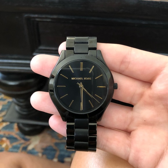Michael Kors black watch - Picture 1 of 3